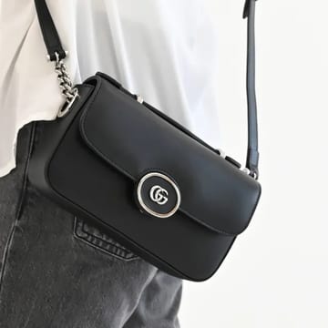 A賞-GUCCI 古馳Petite GG 金屬雙G LOGO壓扣翻蓋手提兩用包(黑)